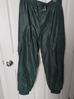 Woman's Fabletics Dark Green Cargo Pants with Elastic Ankles